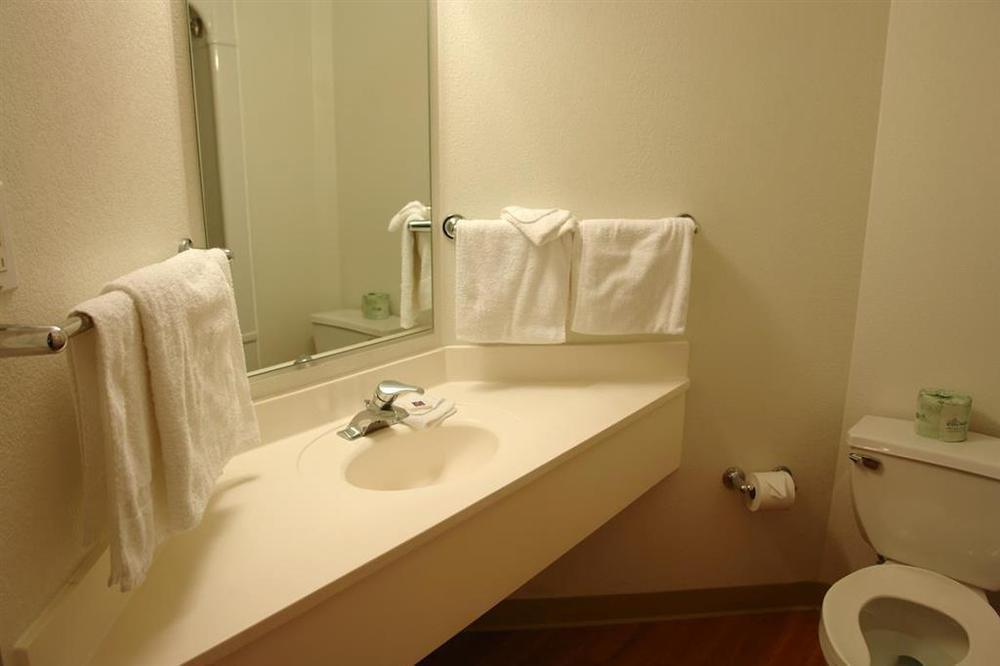 Motel 6-Brampton, On - Toronto Amenities photo